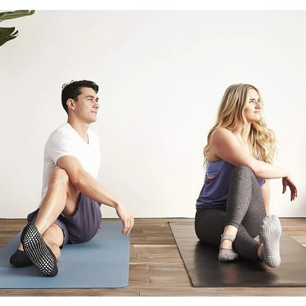 LA ACTIVE Non Slip Yoga Grip Socks- Barre Ballet Pilates Athletic Unisex Socks L